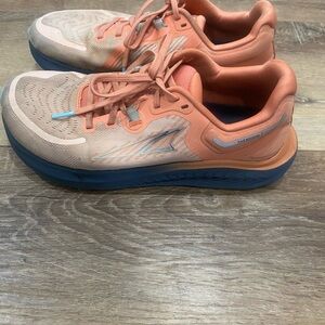 Altra Women's Athletic Shoes - orange and Navy